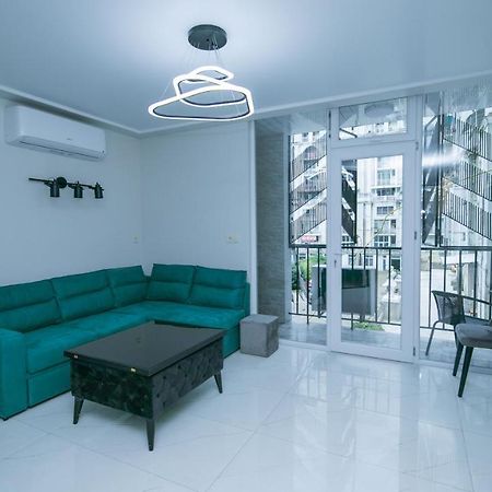 Next The Sea Apartment Батуми Екстериор снимка